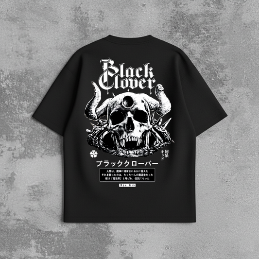BLACK CLOVER OVERSIZED T-SHIRT